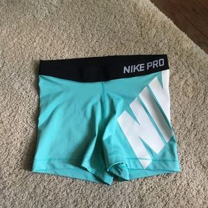 NIKE PRO SHORTS